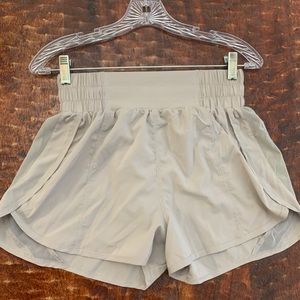 Balance Athletica - Breeze Shorts